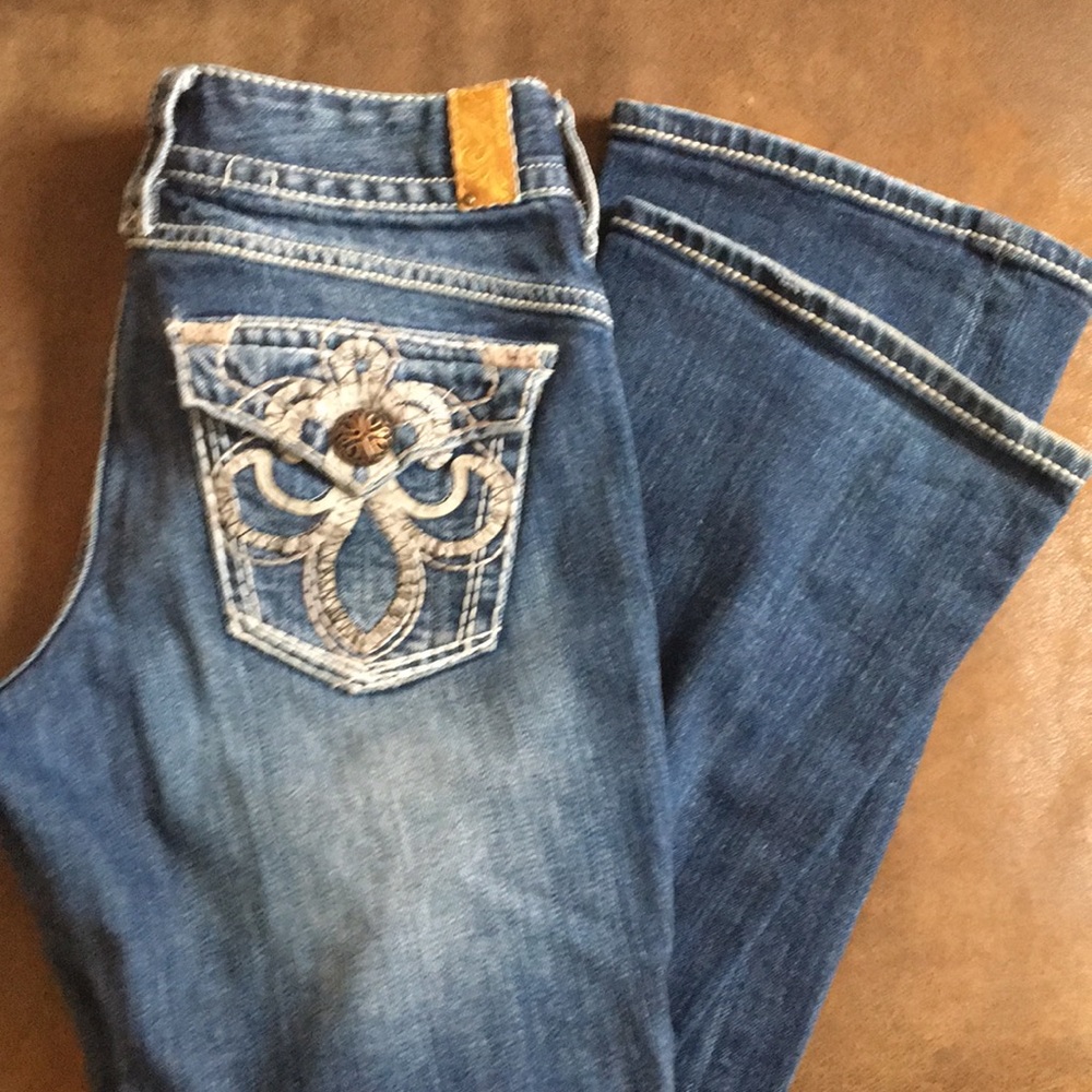 Maurice’s vintage low rise jeans.
